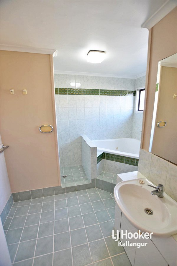 Photo - 1286 Anzac Avenue, Kallangur QLD 4503 - Image 7