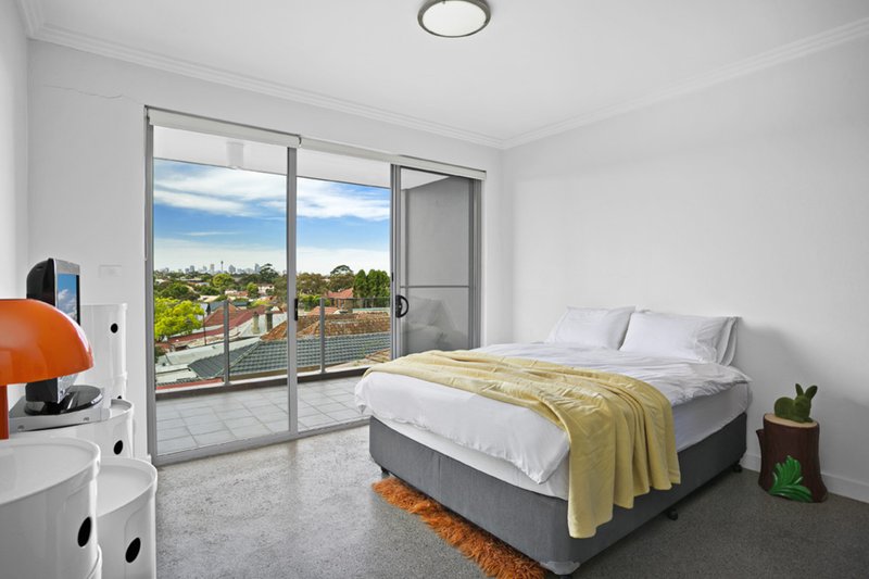 Photo - 12/88 Petersham Road, Marrickville NSW 2204 - Image 4