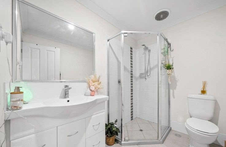 Photo - 1/289 Herses Road, Eagleby QLD 4207 - Image 5