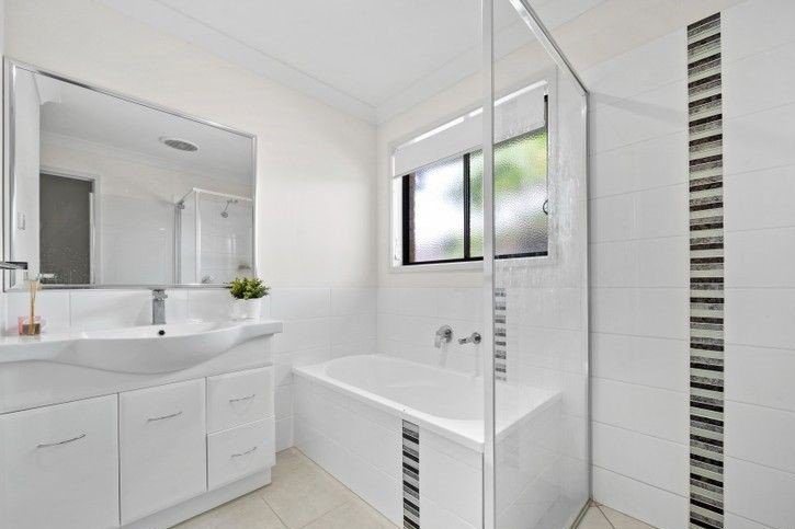 Photo - 1/289 Herses Road, Eagleby QLD 4207 - Image 6