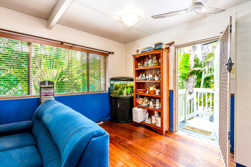 Photo - 12/9-11 Amphora St , Palm Cove QLD 4879 - Image 2