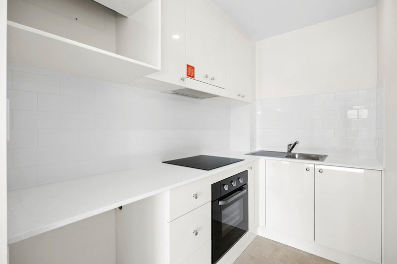 Photo - 1/29-33 Pittwater Road, Manly NSW 2095 - Image 2