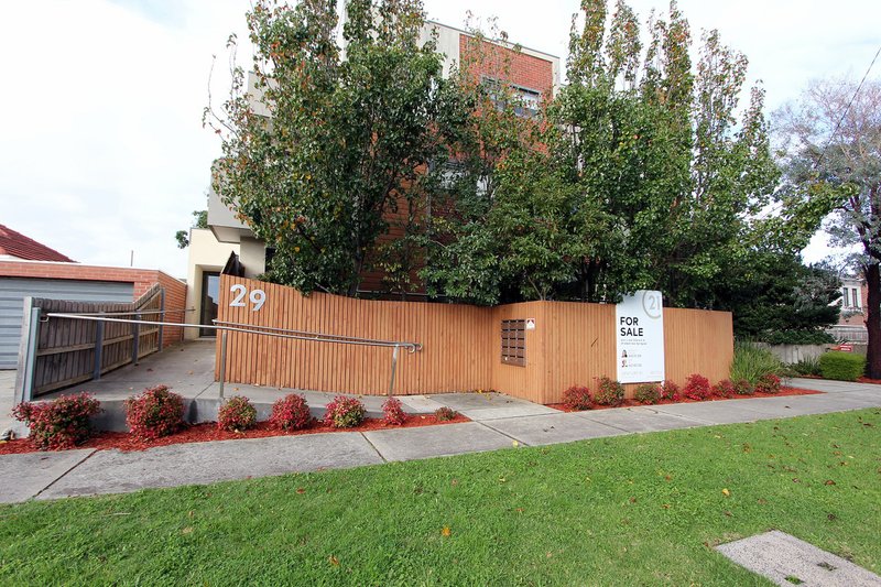Photo - 1/29 Albert Avenue, Springvale VIC 3171 - Image 1