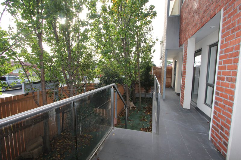 Photo - 1/29 Albert Avenue, Springvale VIC 3171 - Image 6