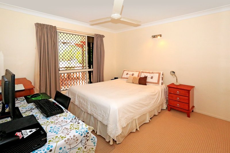 Photo - 129 Angela Road, Rockyview QLD 4701 - Image 11