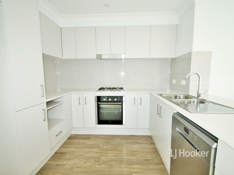 Photo - 1/29 Bayswood Avenue, Vincentia NSW 2540 - Image 3