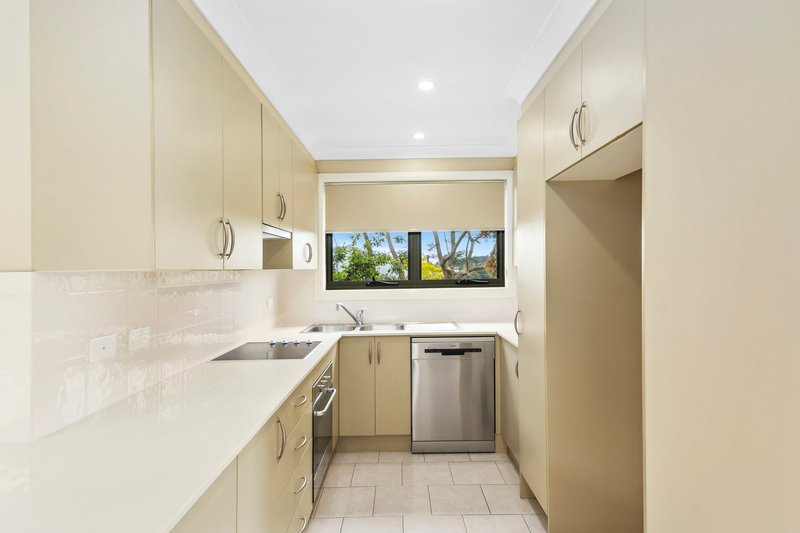 Photo - 1/29 Bellevue Road, Figtree NSW 2525 - Image 2