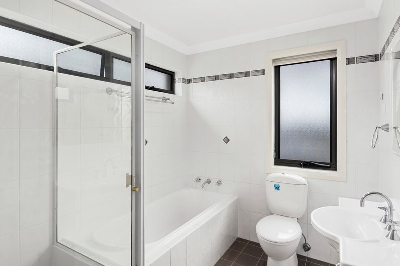 Photo - 1/29 Bellevue Road, Figtree NSW 2525 - Image 6