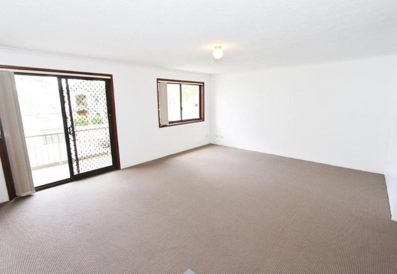 Photo - 12/9 Bradford Street, Labrador QLD 4215 - Image 2