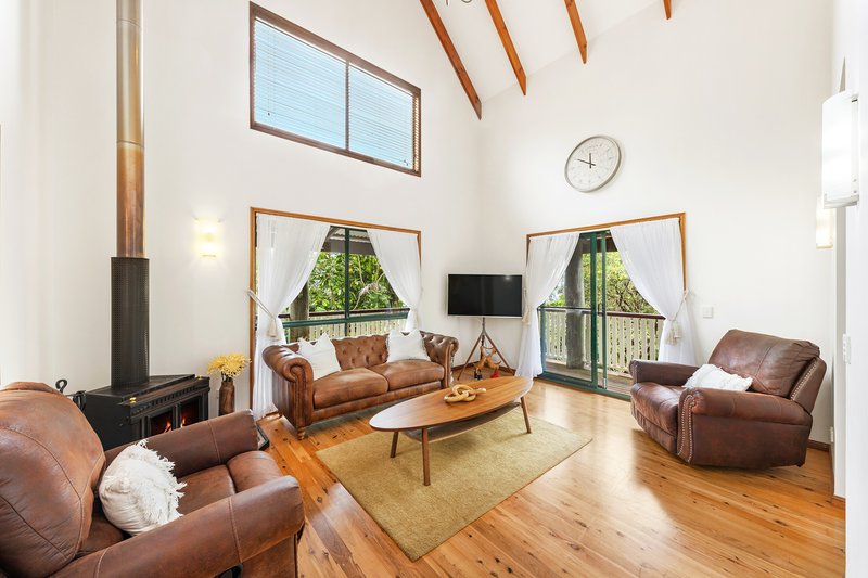 129 Contour Rd , Tamborine Mountain QLD 4272