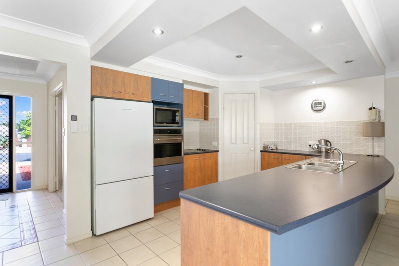 Photo - 129 Cosmos Ave , Banksia Beach QLD 4507 - Image 3