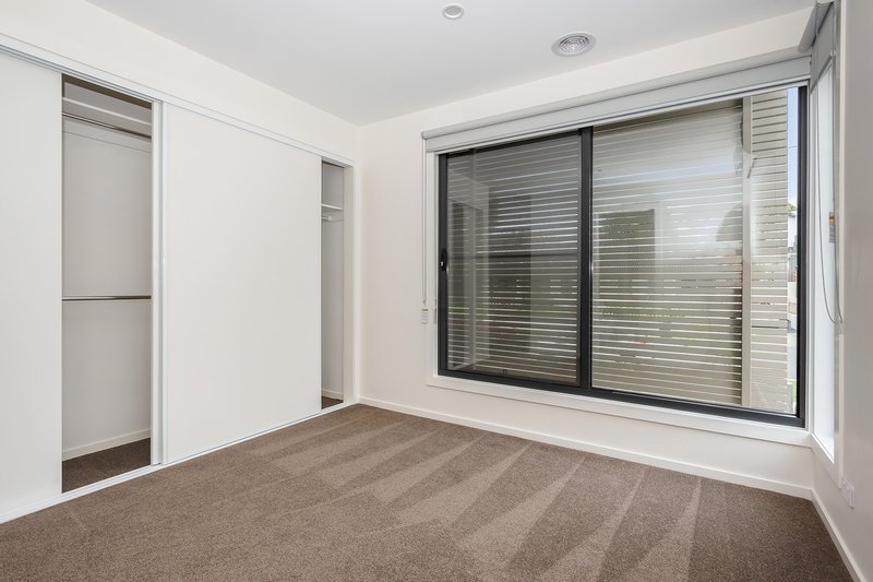 Photo - 1/29 Denbigh Street, Frankston VIC 3199 - Image 4