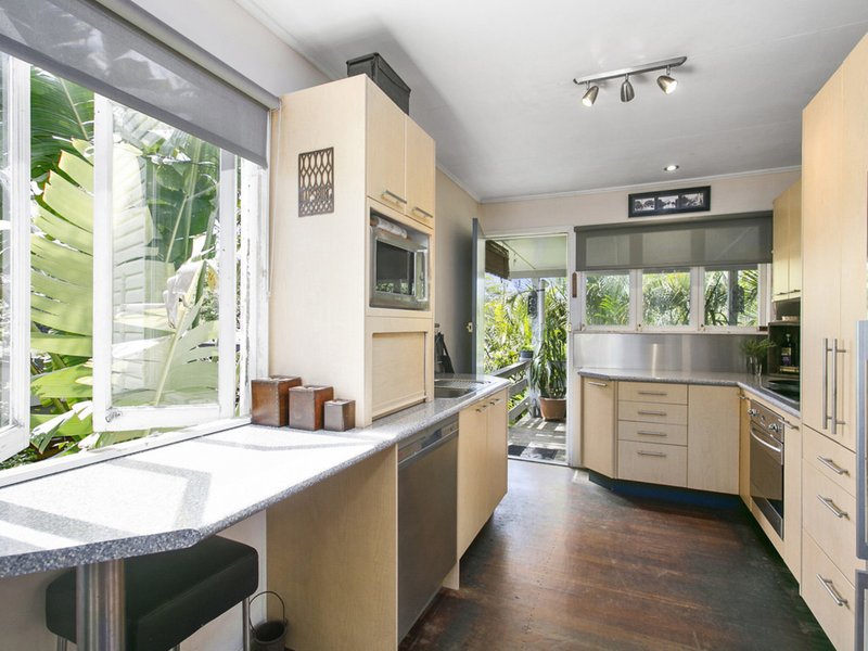 Photo - 129 Dunbar Street, Mount Gravatt East QLD 4122 - Image 4