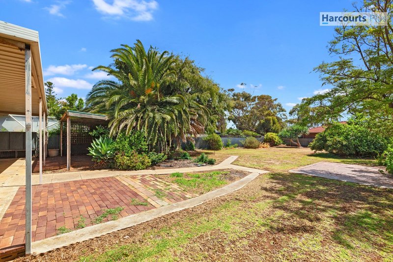 Photo - 129 Galloway Road, O'Sullivan Beach SA 5166 - Image 9