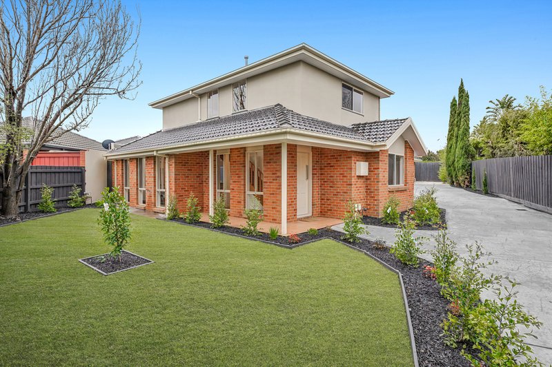 Photo - 1/29 Gladwyn Avenue, Bentleigh East VIC 3165 - Image 2