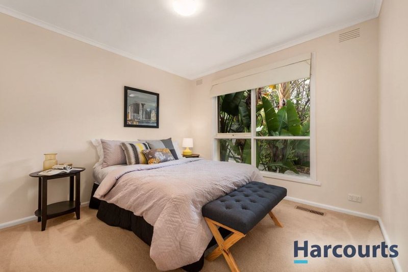 Photo - 1/29 Gresford Road, Wantirna VIC 3152 - Image 7