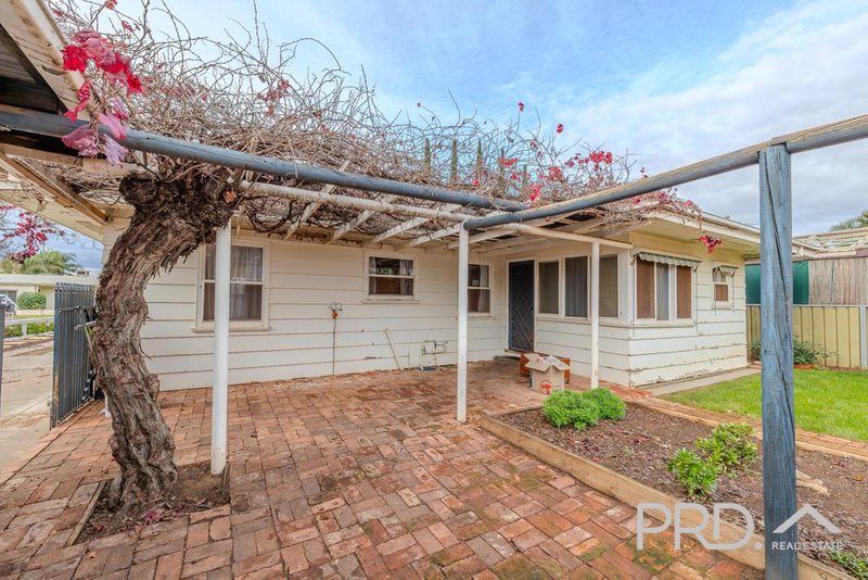 Photo - 129 Hawthorn Grove, Mildura VIC 3500 - Image 10