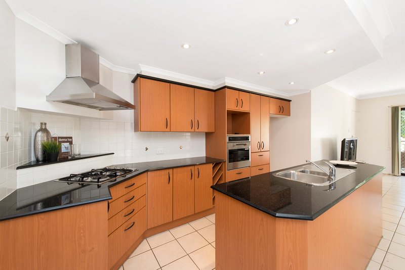 Photo - 1/29 Holland Street, Toowong QLD 4066 - Image 4