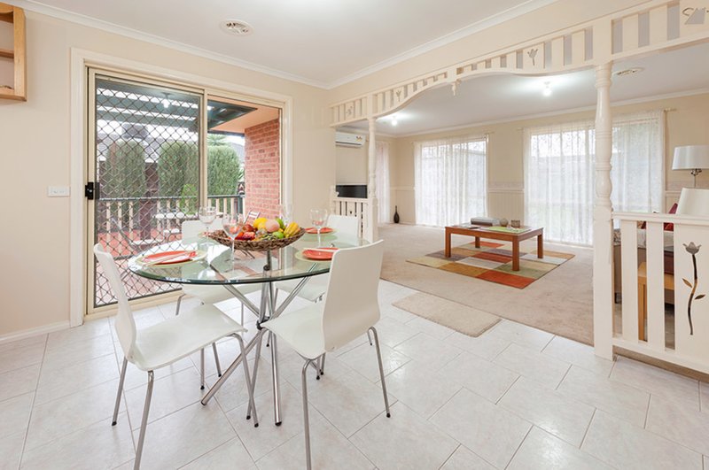 Photo - 129 Hothlyn Drive, Craigieburn VIC 3064 - Image 3