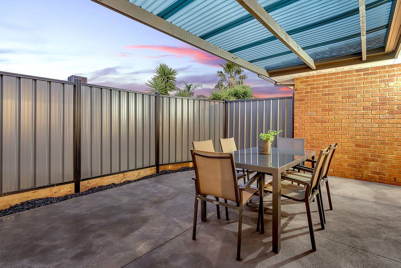 Photo - 129 Hothlyn Drive, Craigieburn VIC 3064 - Image 19