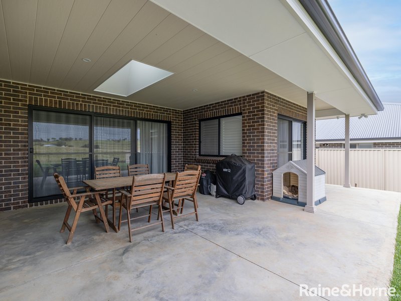 Photo - 129 Hughes Street, Kelso NSW 2795 - Image 13