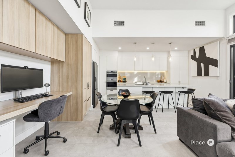 Photo - 1/29 Jordan Terrace, Bowen Hills QLD 4006 - Image 2