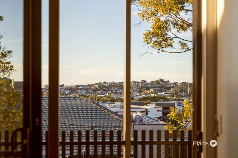Photo - 1/29 Jordan Terrace, Bowen Hills QLD 4006 - Image 9