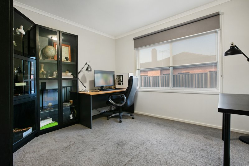 Photo - 1/29 Kelsby Street, Reservoir VIC 3073 - Image 9