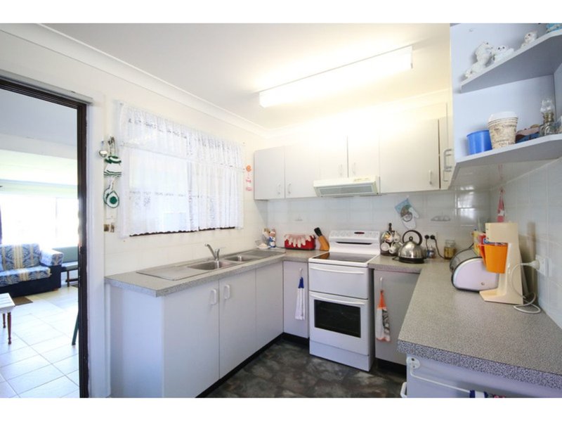 Photo - 129 Kerry Street, Sanctuary Point NSW 2540 - Image 4