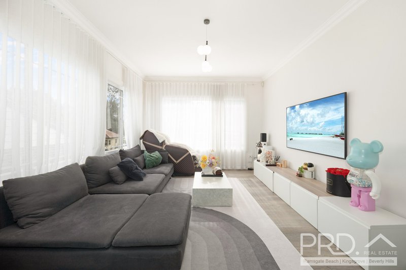 Photo - 129 Kingsgrove Road, Kingsgrove NSW 2208 - Image 3