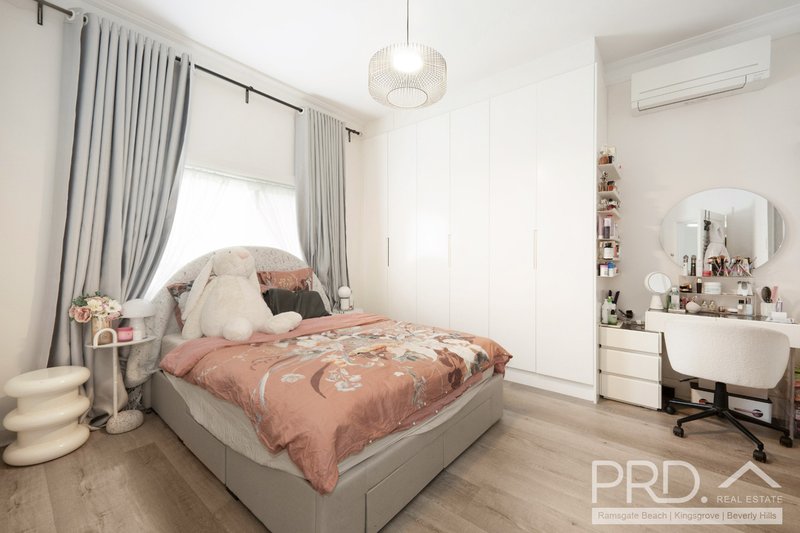 Photo - 129 Kingsgrove Road, Kingsgrove NSW 2208 - Image 5