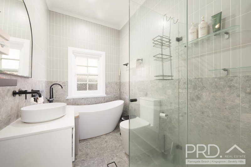 Photo - 129 Kingsgrove Road, Kingsgrove NSW 2208 - Image 7