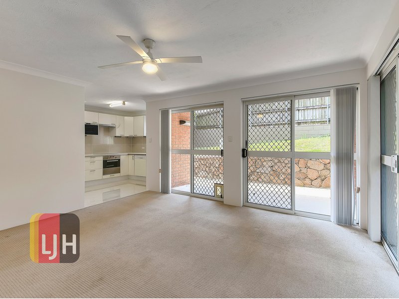 Photo - 1/29 Lennon Street, Stafford QLD 4053 - Image 1