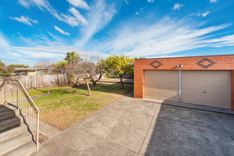 Photo - 129 Mcfadzean Avenue, Reservoir VIC 3073 - Image 11