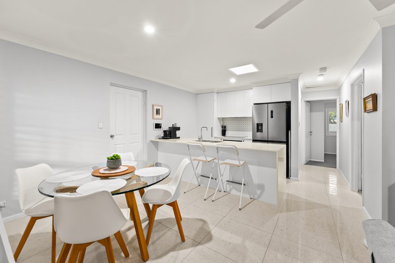 Photo - 1/29 Noble Street, Clayfield QLD 4011 - Image 6