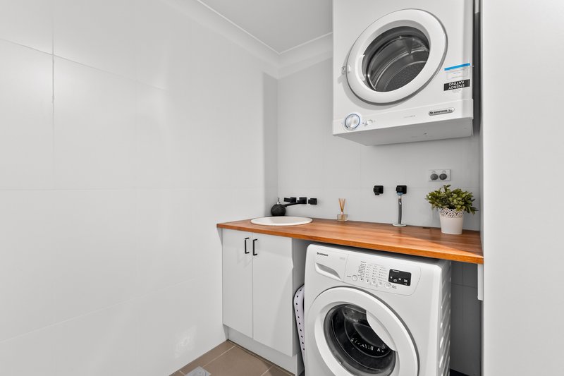 Photo - 1/29 Noble Street, Clayfield QLD 4011 - Image 12