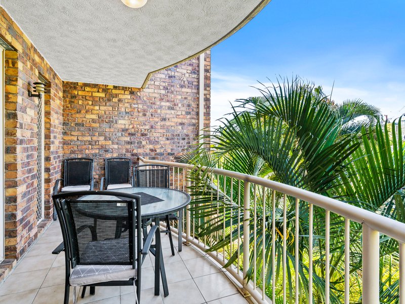 Photo - 12/9 Ocean Street, Coolangatta QLD 4225 - Image 2