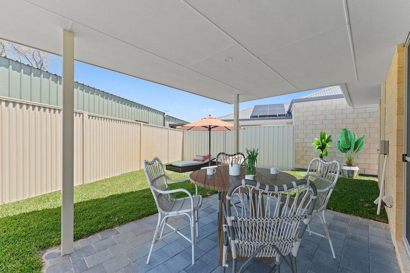 Photo - 129 Parkin Street, Rockingham WA 6168 - Image 3