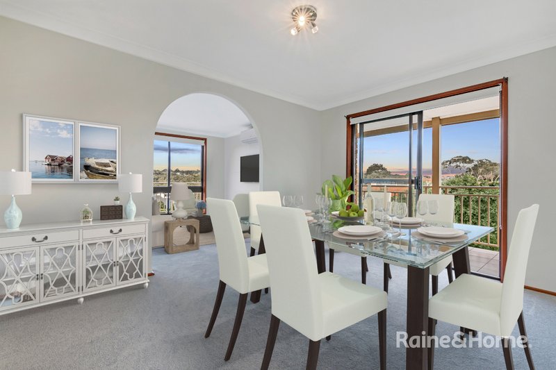 Photo - 129 Ridgecrop Drive, Castle Hill NSW 2154 - Image 7