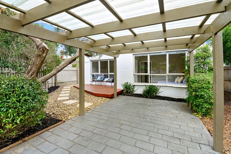 Photo - 1/29 Rosella Street, Murrumbeena VIC 3163 - Image 5