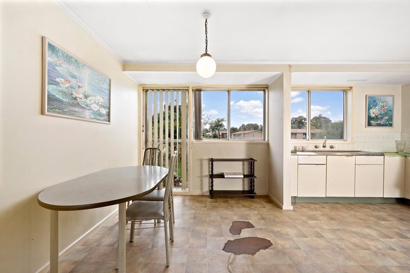 Photo - 129 Ross Smith Crescent, Scullin ACT 2614 - Image 5