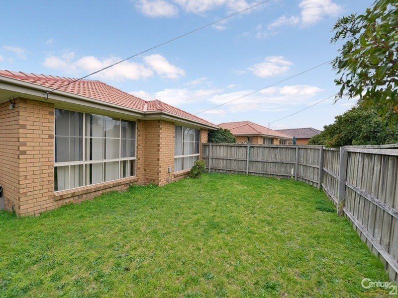 Photo - 1/29 Sandalwood Drive, Oakleigh South VIC 3167 - Image 8