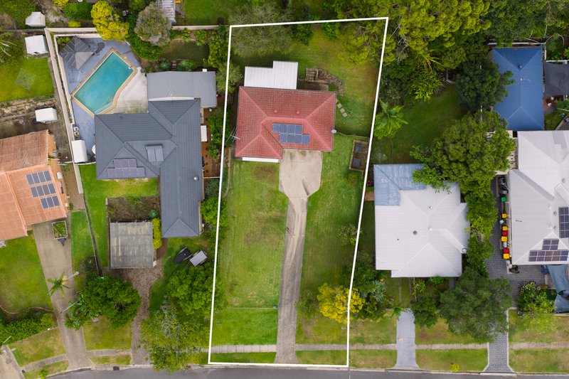 Photo - 129 Sapphire Street, Holland Park QLD 4121 - Image 2