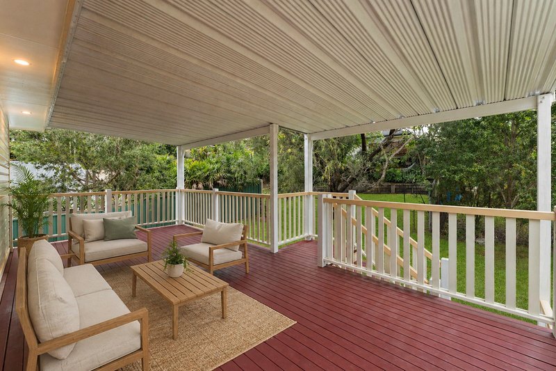 Photo - 129 Sapphire Street, Holland Park QLD 4121 - Image 7