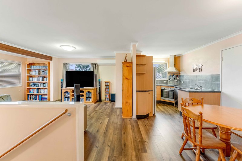 Photo - 129 Sapphire Street, Holland Park QLD 4121 - Image 13