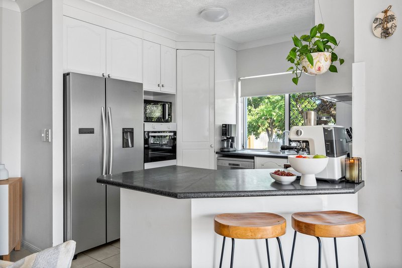 Photo - 1/29 Seagull Avenue, Mermaid Beach QLD 4218 - Image 2