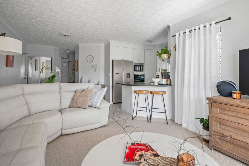 Photo - 1/29 Seagull Avenue, Mermaid Beach QLD 4218 - Image 5