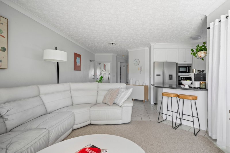 Photo - 1/29 Seagull Avenue, Mermaid Beach QLD 4218 - Image 10