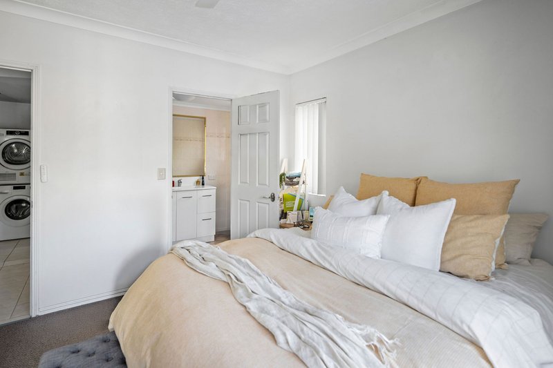Photo - 1/29 Seagull Avenue, Mermaid Beach QLD 4218 - Image 12