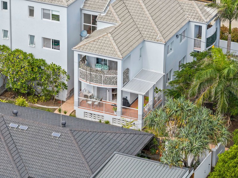 Photo - 1/29 Seagull Avenue, Mermaid Beach QLD 4218 - Image 20